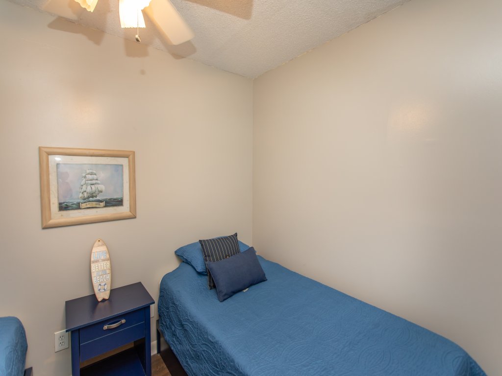 Royal Garden Resort 1114 Vacation Rental in Murrells Inlet - RedAwning