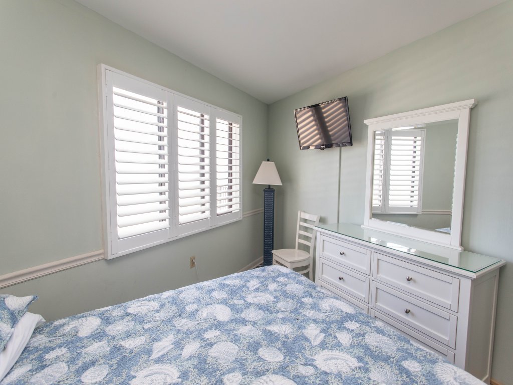 Royal Garden Resort 201 Vacation Rental in Murrells Inlet - RedAwning