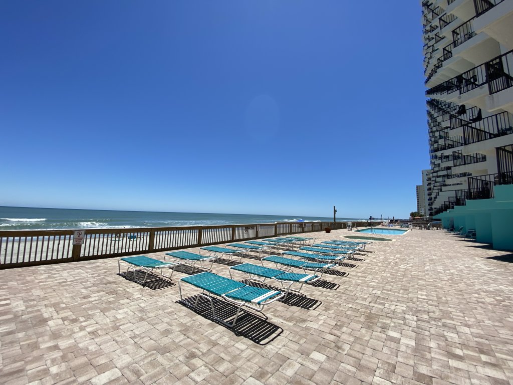 Royal Garden Resort 914 Vacation Rental in Murrells Inlet - RedAwning
