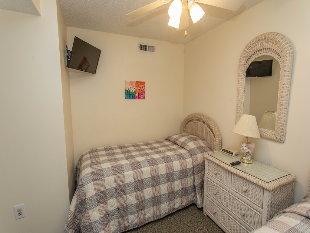 Royal Garden Resort 510 Vacation Rental in Murrells Inlet - RedAwning
