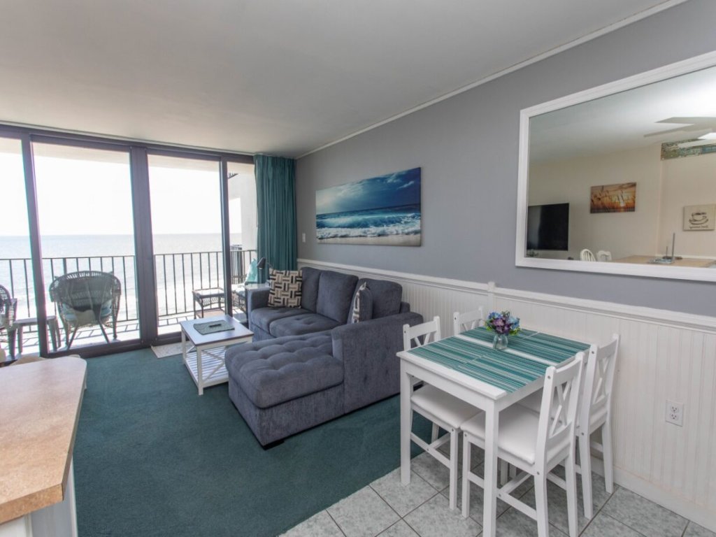 Royal Garden Resort 505 Vacation Rental in Murrells Inlet - RedAwning