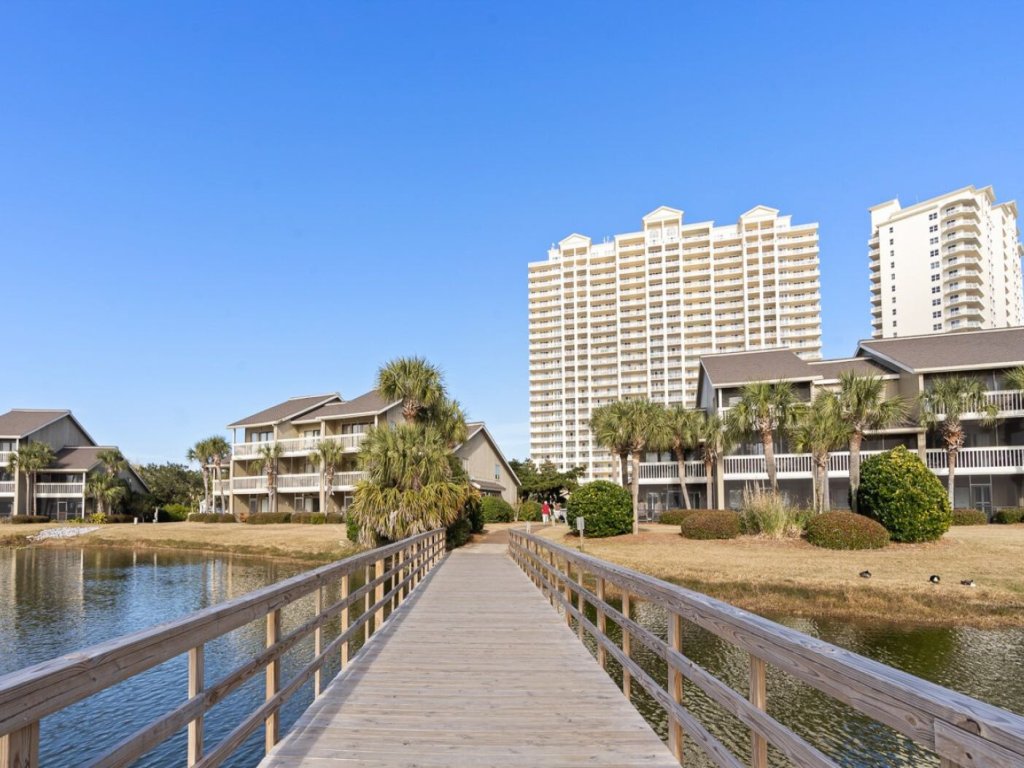 Cajun Respite 283 Vacation Rental in Miramar Beach - RedAwning