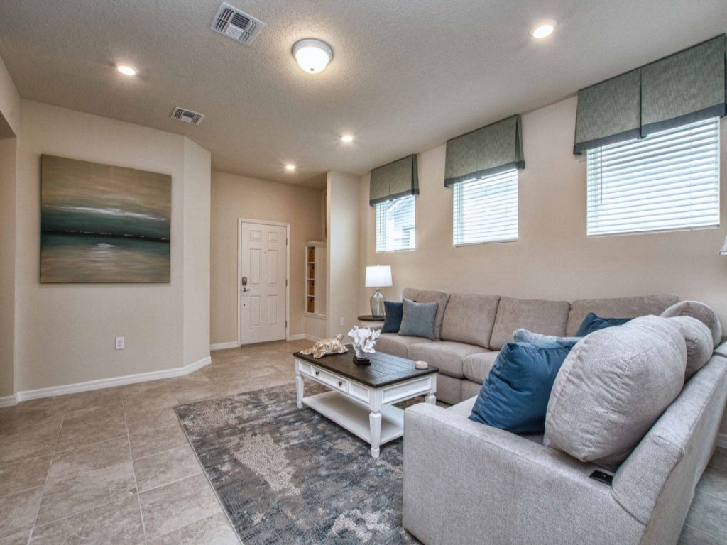 Brand New Dog Friendly Family Getaway -7049SR Vacation Rental in Davenport - RedAwning
