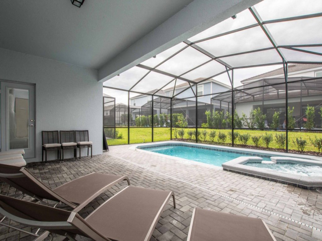 Brand New Dog Friendly Family Getaway -7049SR Vacation Rental in Davenport - RedAwning