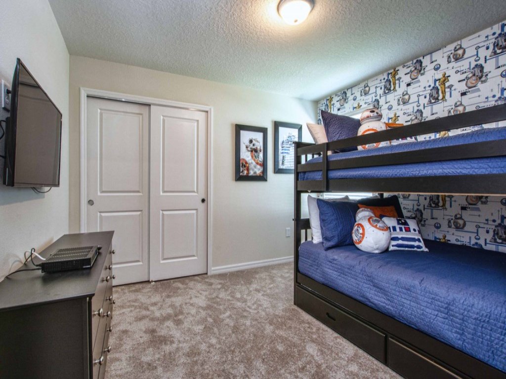 Windsor Island 8 Bedroom House-4404WI Vacation Rental in Davenport - RedAwning