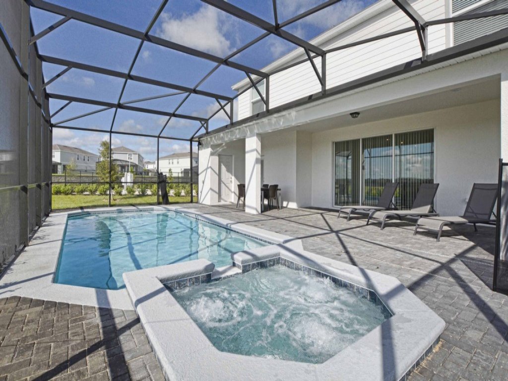 Windsor Island 8 Bedroom House-4404WI Vacation Rental in Davenport - RedAwning