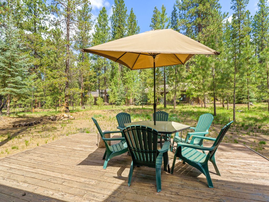 14 Mt Hood Vacation Rental in Sunriver - RedAwning