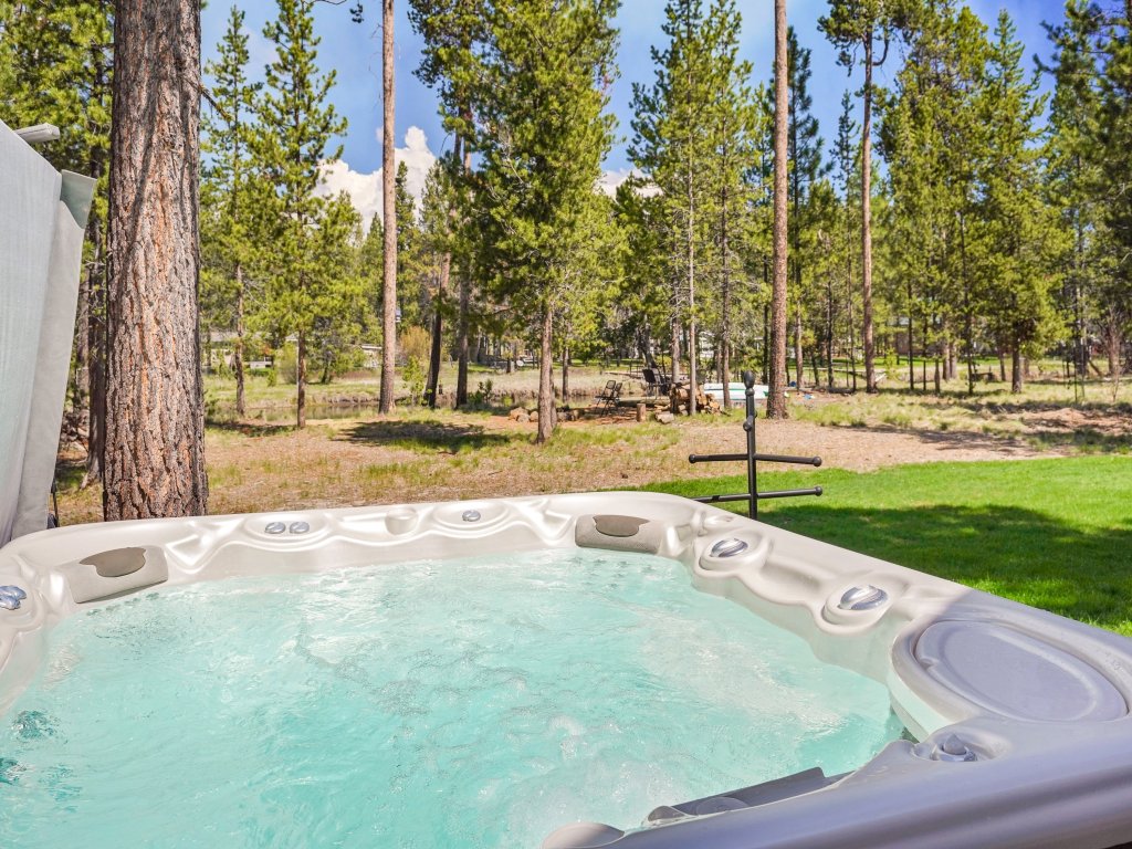110 Crane Vacation Rental in Sunriver - RedAwning