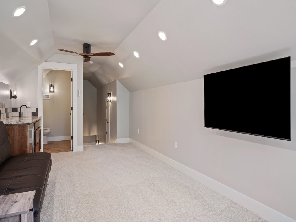 110 Crane Vacation Rental in Sunriver - RedAwning