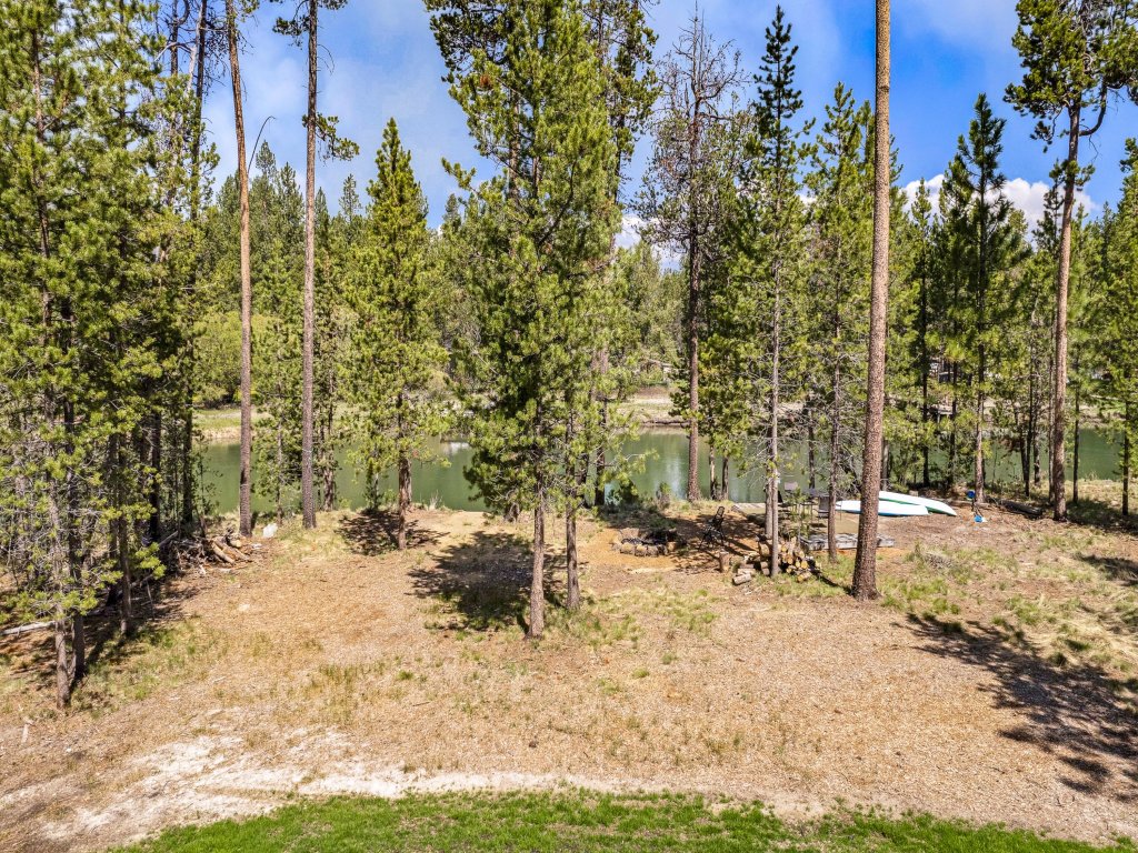 110 Crane Vacation Rental in Sunriver - RedAwning