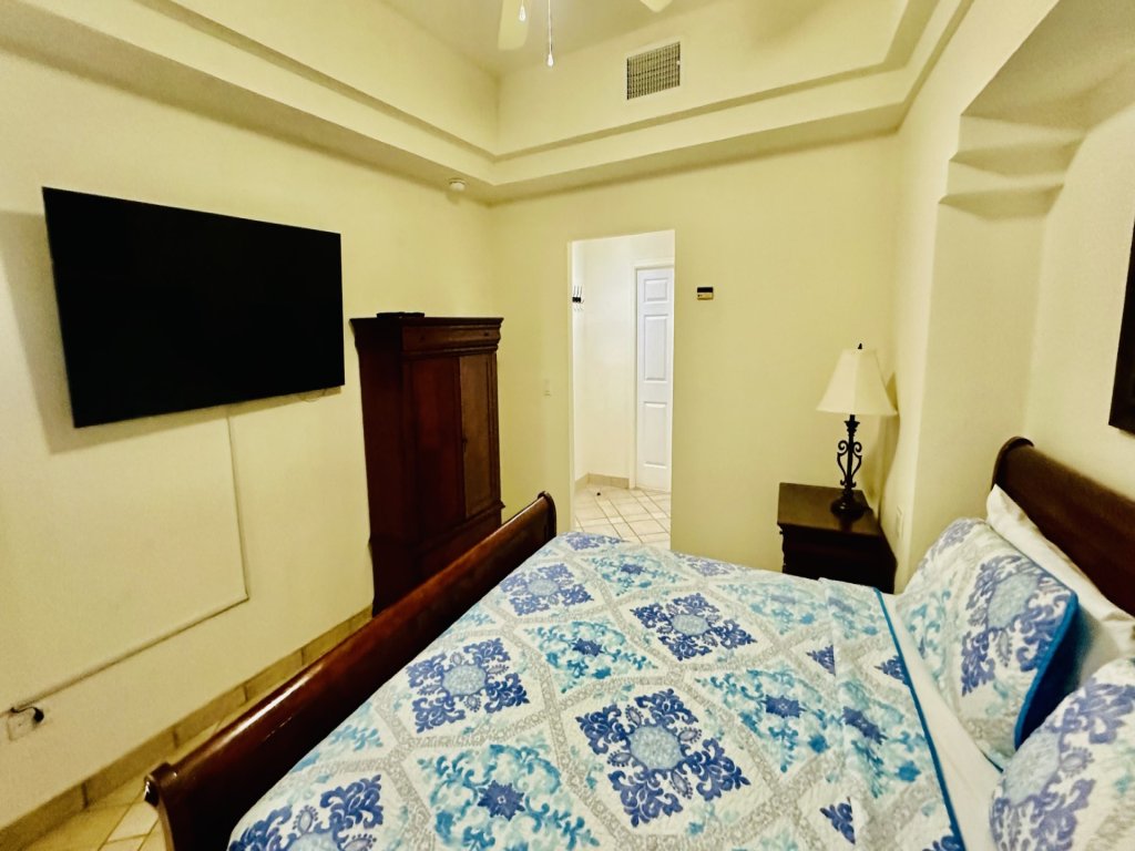 D-505 Vacation Rental - RedAwning