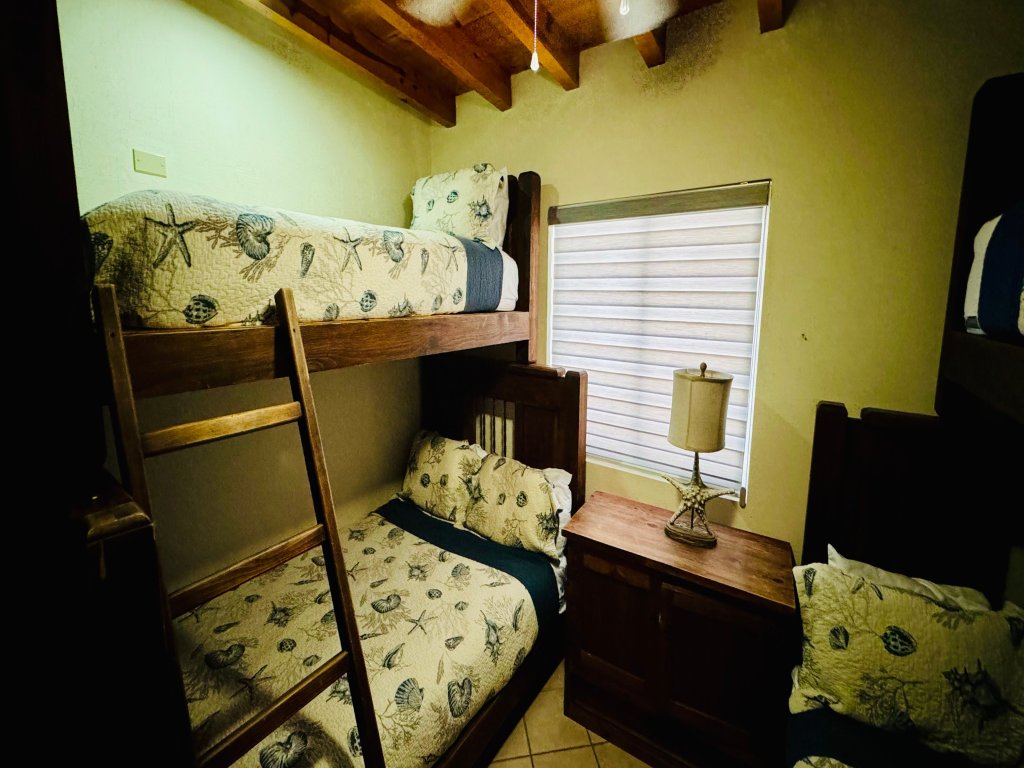 V-09 Vacation Rental - RedAwning