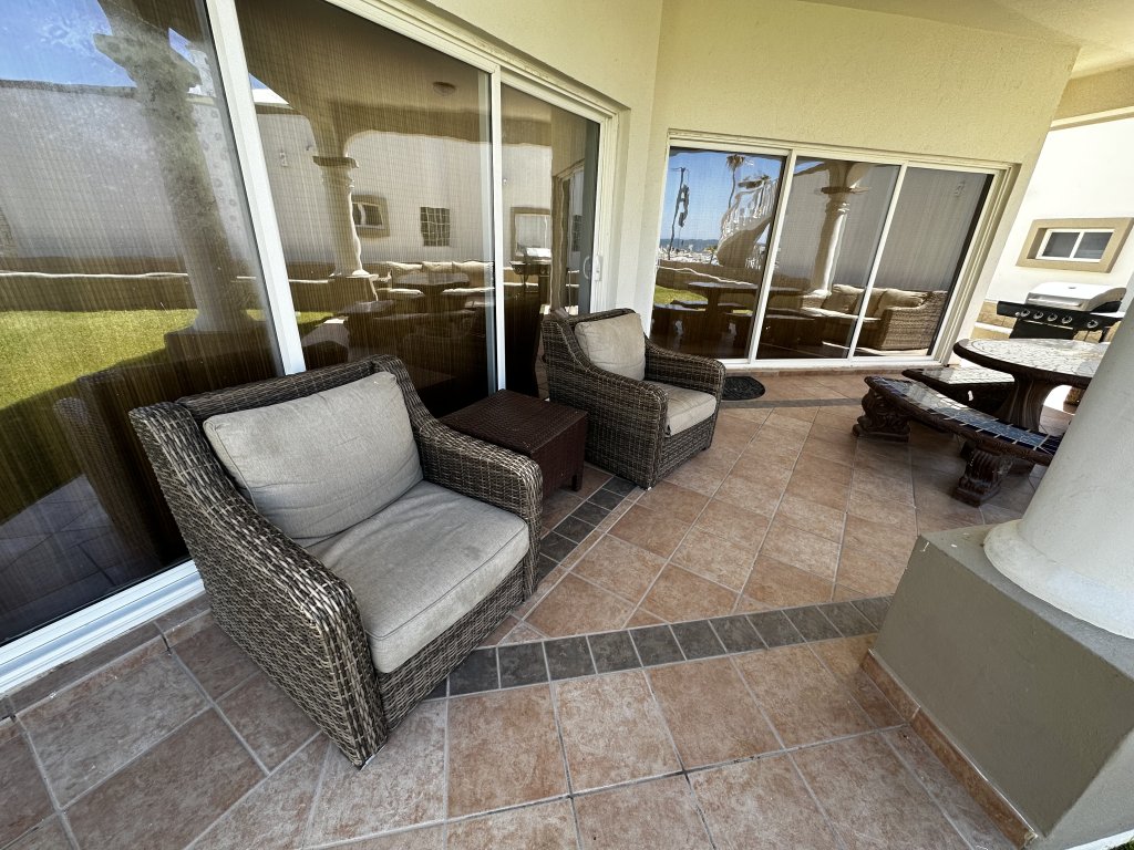 V-09 Vacation Rental - RedAwning