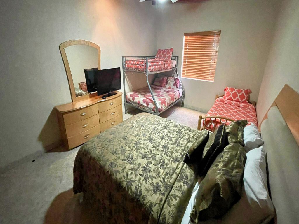 V-06 Vacation Rental - RedAwning