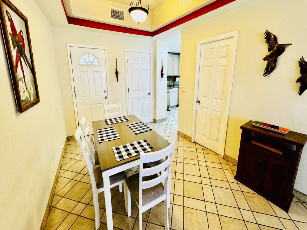 D-404 Vacation Rental - RedAwning