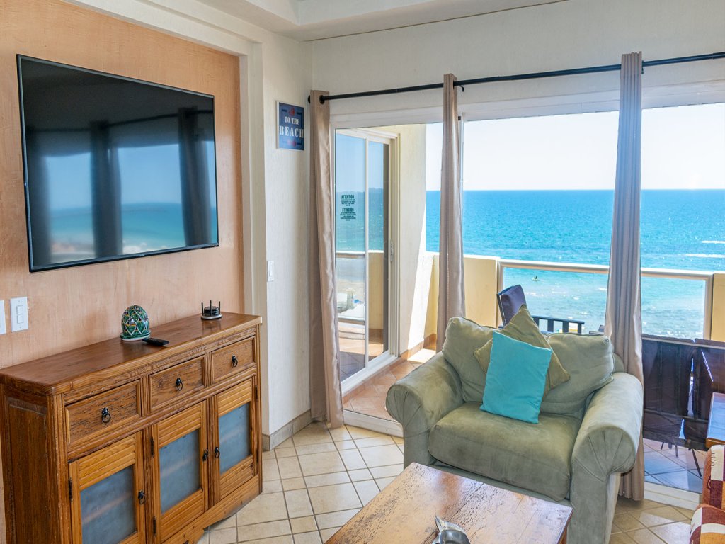 B-504 Vacation Rental - RedAwning