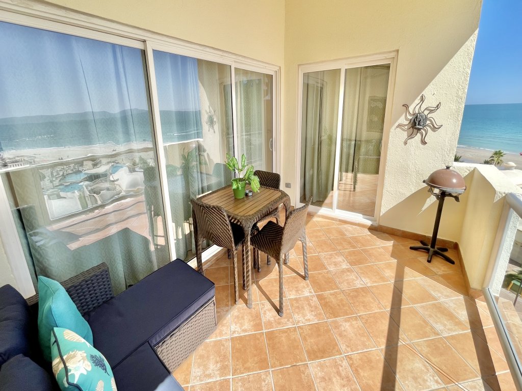 B-502 Vacation Rental - RedAwning