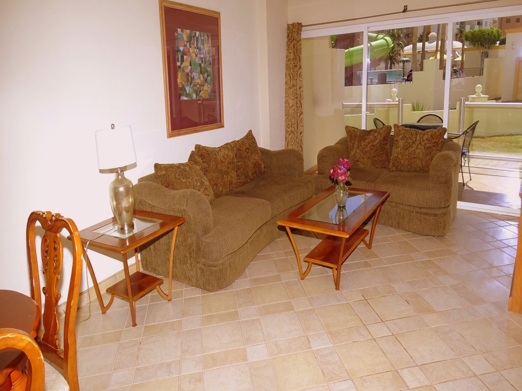 BN-102 Vacation Rental - RedAwning