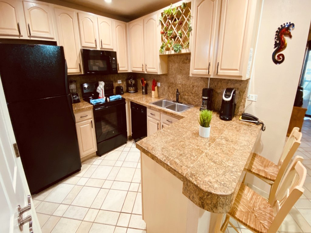 BN-101 Vacation Rental - RedAwning