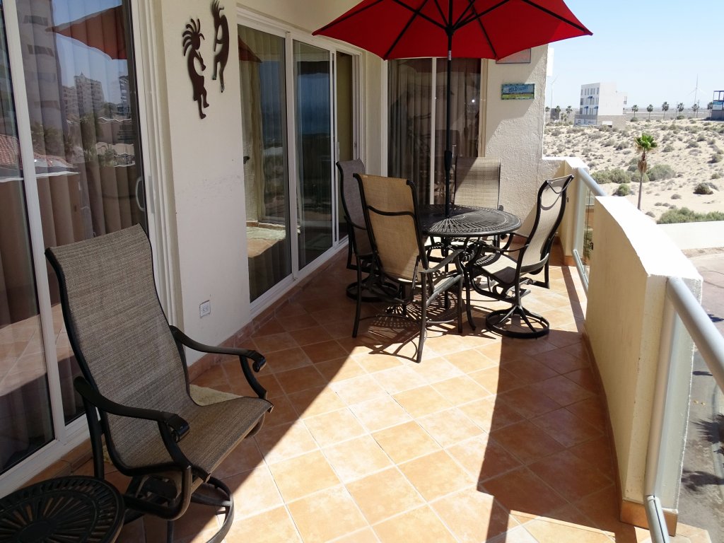 BN-401 Vacation Rental - RedAwning