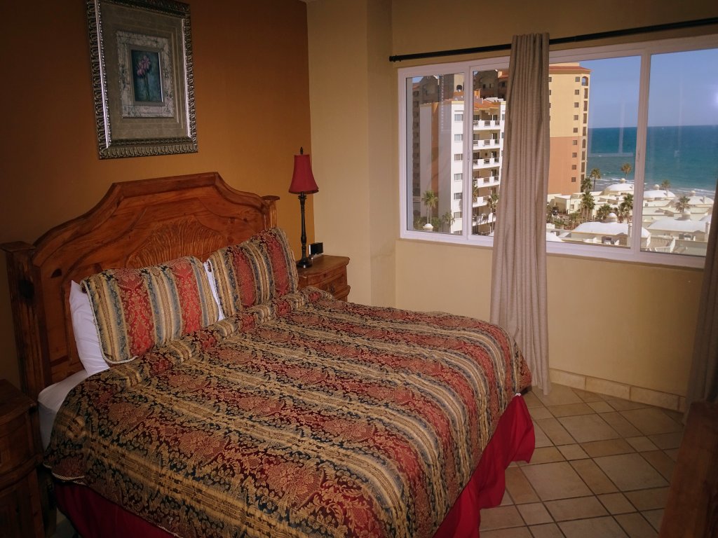 BN-603A Vacation Rental - RedAwning