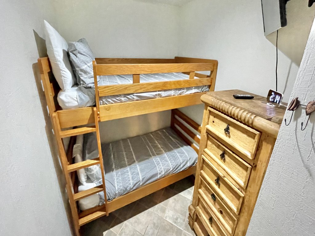 D-302 Vacation Rental - RedAwning