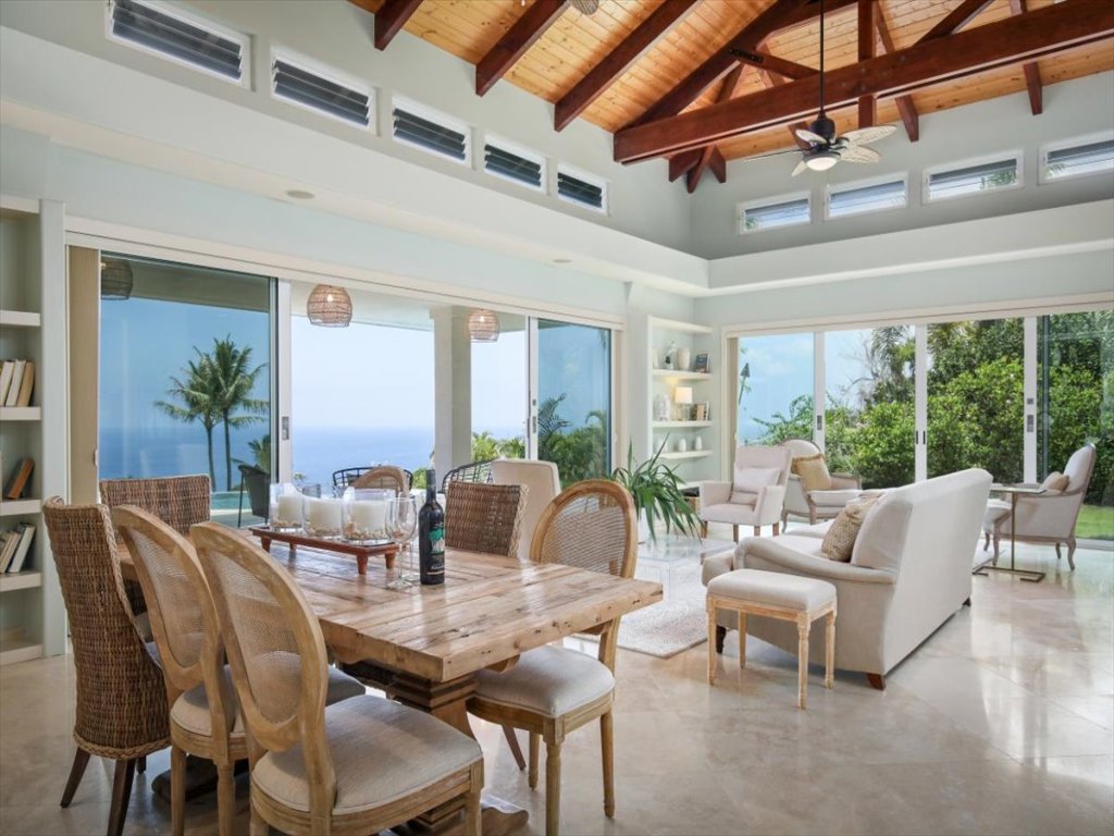 Puuwai Alii Estate Vacation Rental in Kailua Kona - RedAwning