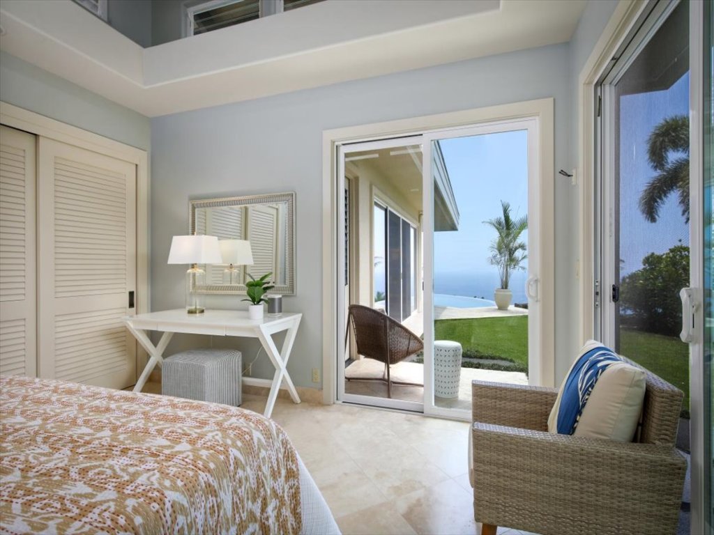 Puuwai Alii Estate Vacation Rental in Kailua Kona - RedAwning