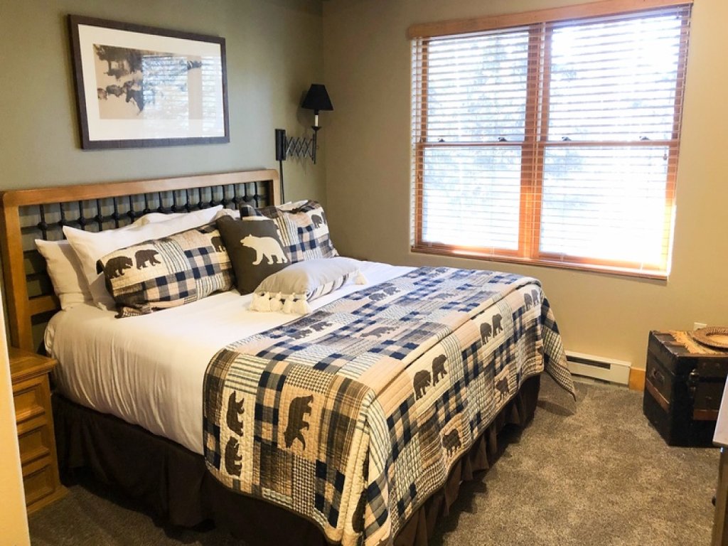 Bear Creek Lodge Standard Suite Vacation Rental in Mountain Village - RedAwning