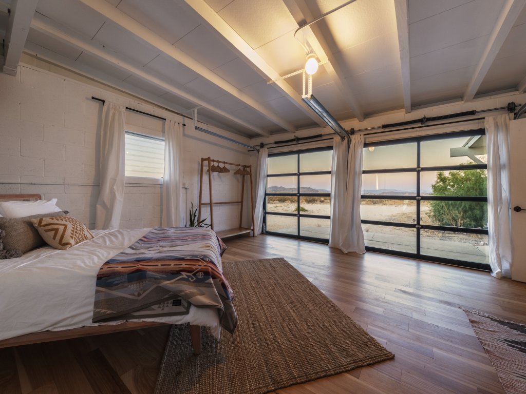 That Desert House - Hot Tub, Privacy & Desert Views! Vacation Rental in Twentynine Palms - RedAwning