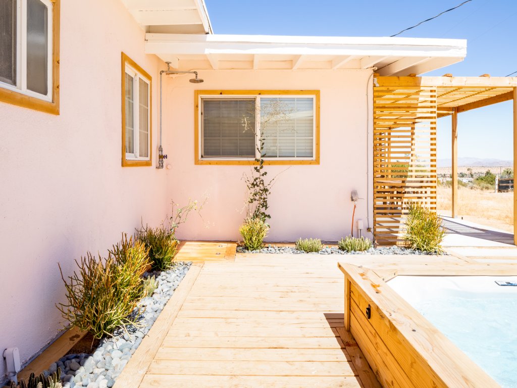 Flamingo Ranch - Dreamy Desert Design with Hot Tub Vacation Rental in California - RedAwning