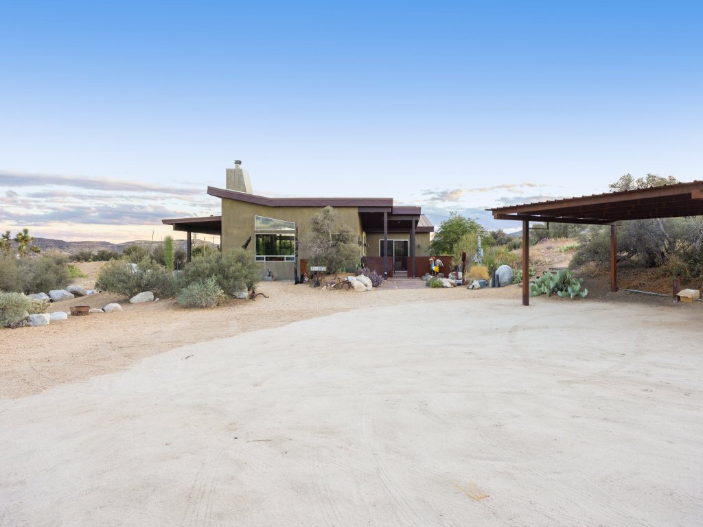 Jackalope Junction-Hot Tub, Fire Pit, BBQ & Desert Views! Vacation Rental in California - RedAwning