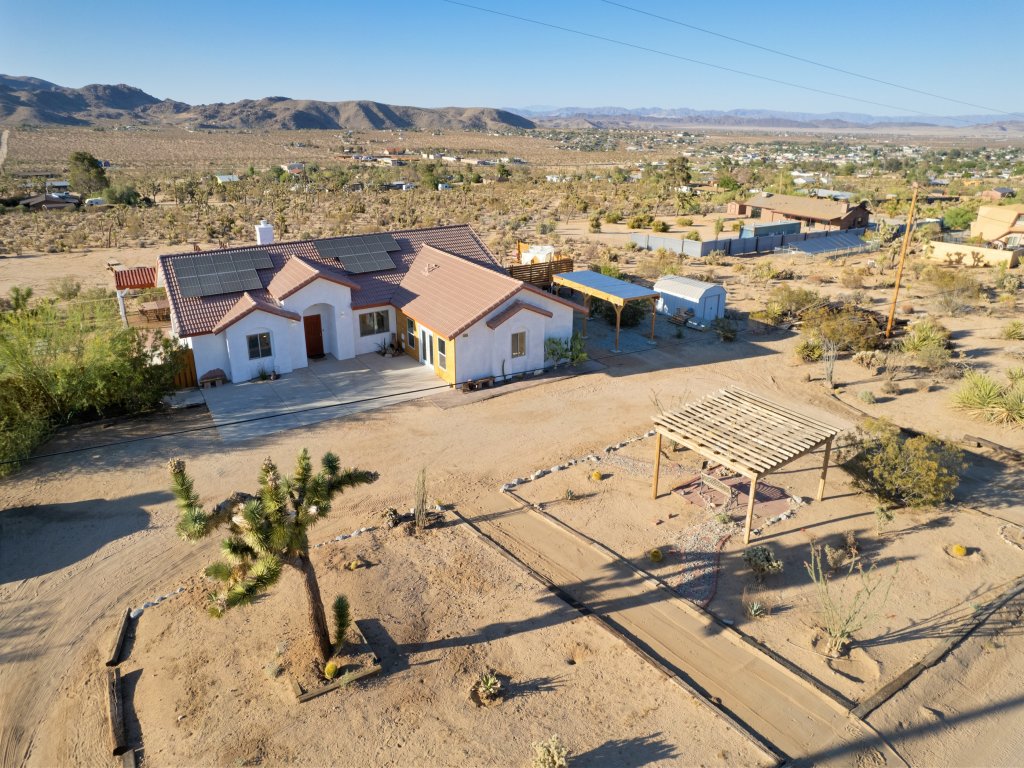 Rancho Nopales JT - Pool, Hot Tub, Hammocks, Fast Wifi + Views! Vacation Rental in California - RedAwning