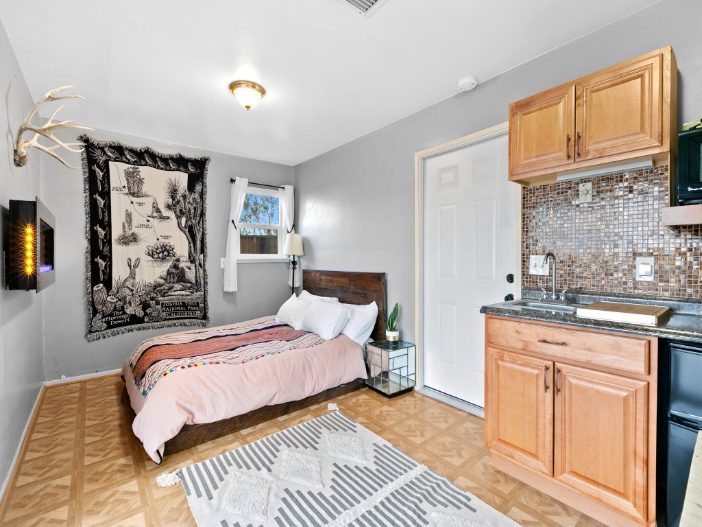 High View Haven - Hot Tub, Fire Pit & BBQ in Joshua Tree! Vacation Rental in California - RedAwning