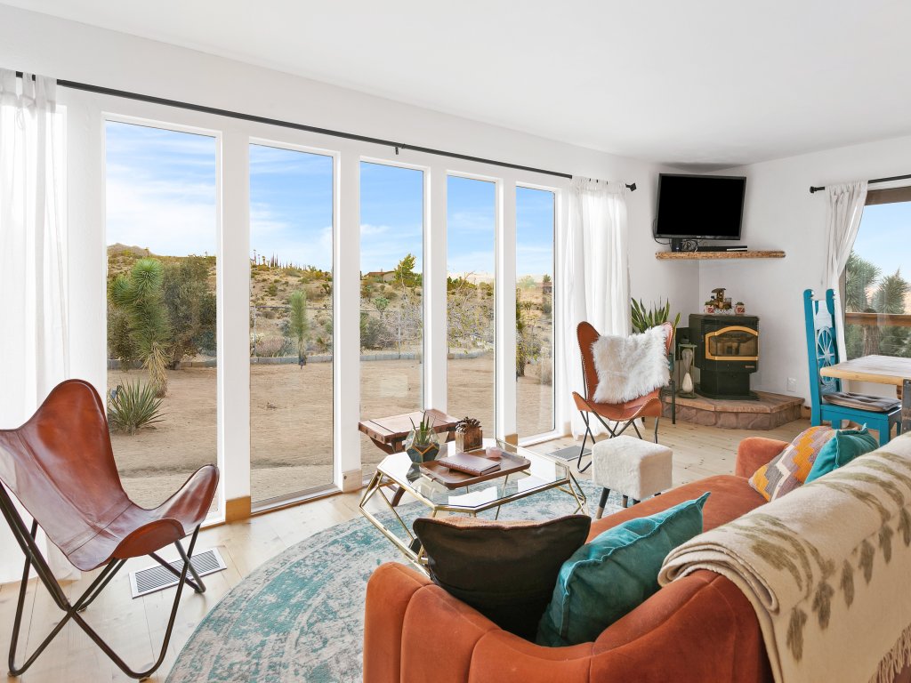 High View Haven - Hot Tub, Fire Pit & BBQ in Joshua Tree! Vacation Rental in California - RedAwning