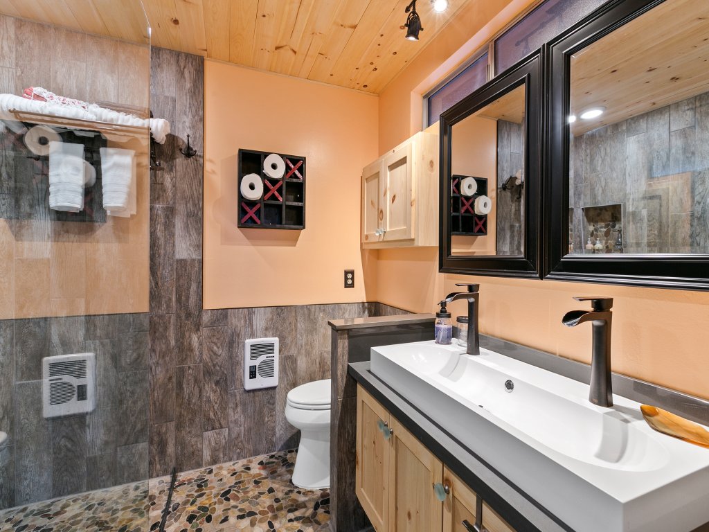 High View Haven - Hot Tub, Fire Pit & BBQ in Joshua Tree! Vacation Rental in California - RedAwning