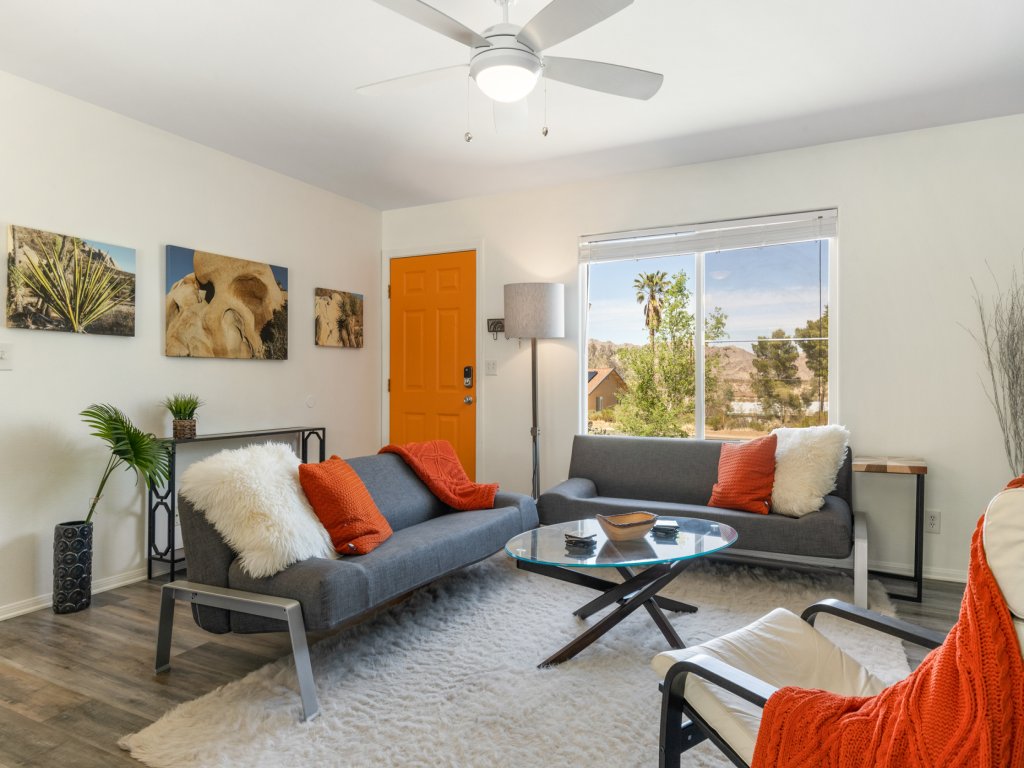 Serenity Sands - Hot Tub, BBQ and Fire Pit! Vacation Rental in California - RedAwning