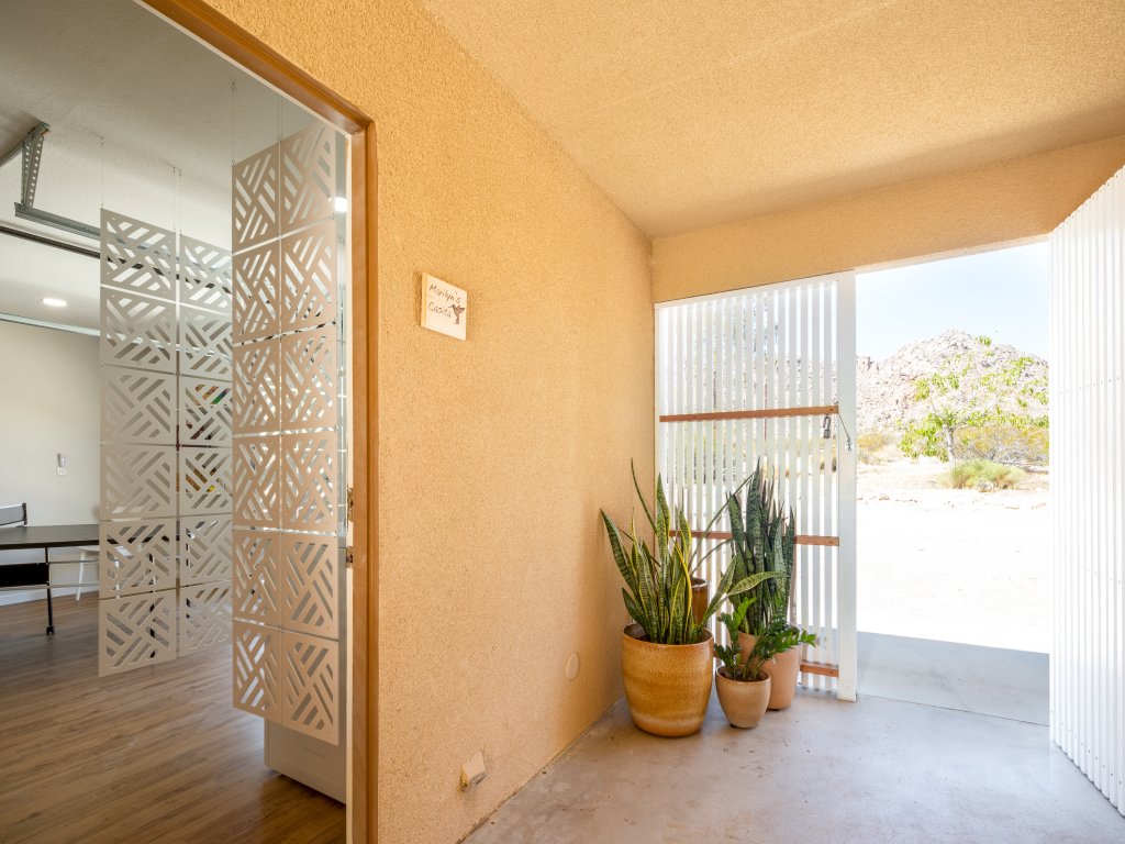 Sage & Stardust Retreat – Hot Tub, Yoga Studio, Near Park Vacation Rental in California - RedAwning