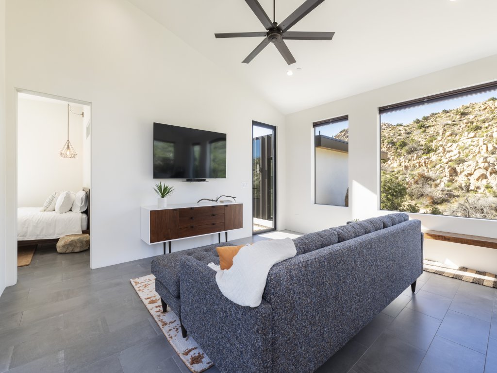 A Little Tish - Secluded Stargazers Getaway Vacation Rental in California - RedAwning