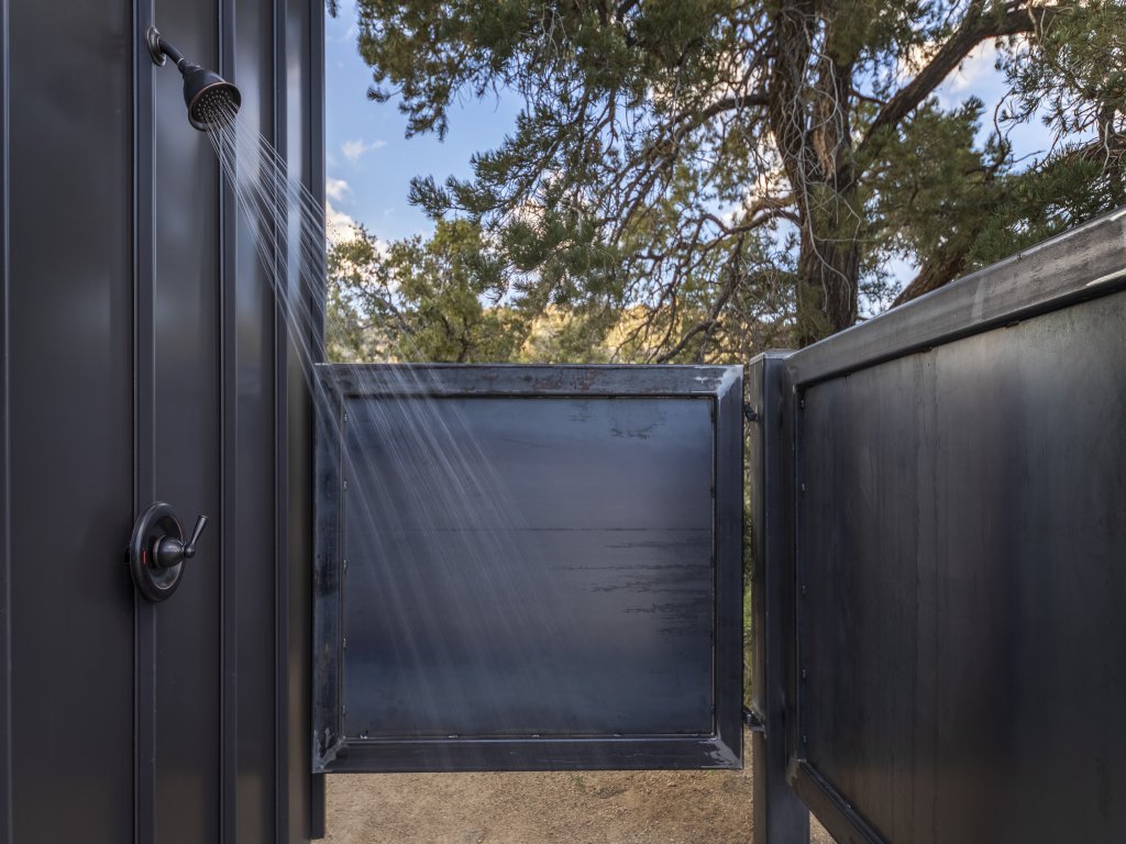 A Little Tish - Secluded Stargazers Getaway Vacation Rental in California - RedAwning
