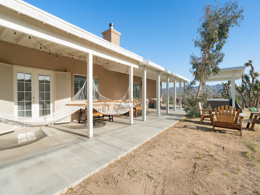 Hillside Desert House - Hot Tub, Fire Pit and BBQ! Vacation Rental in California - RedAwning