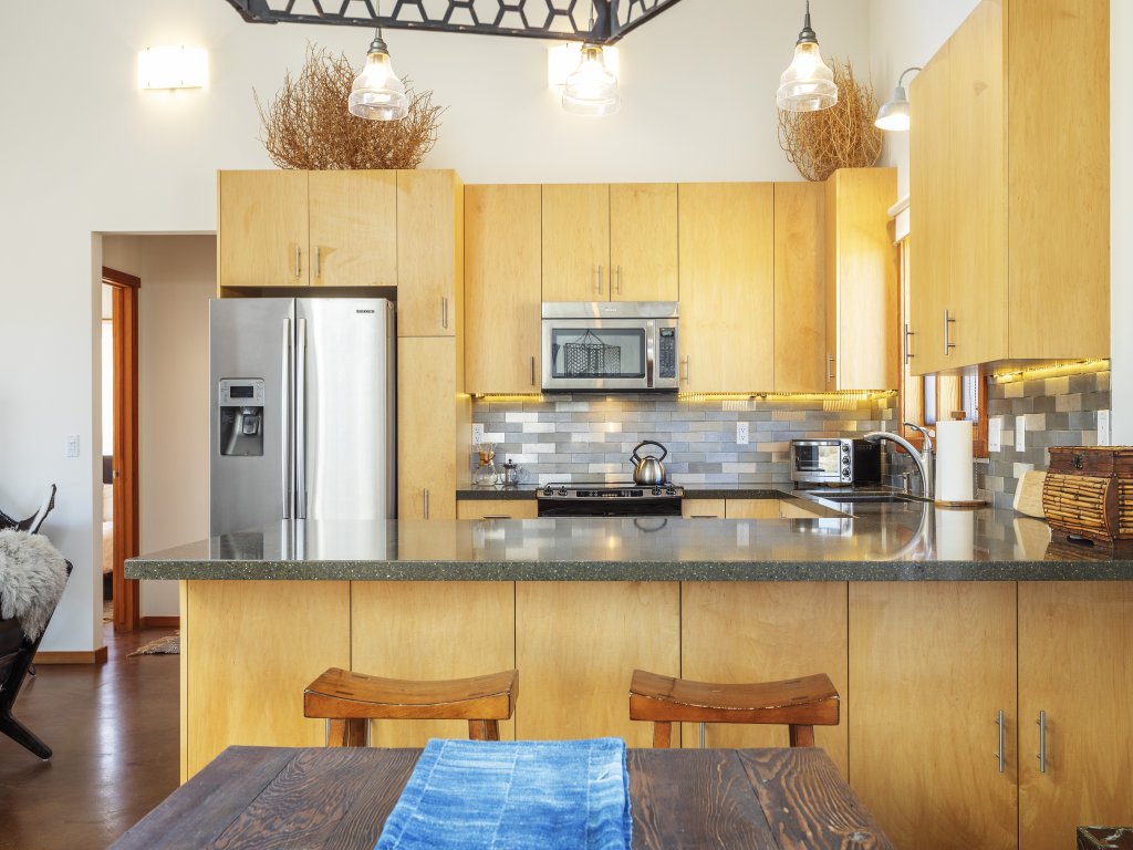 MoonView Modern | Hot tub, BBQ & Private Pool Vacation Rental in California - RedAwning