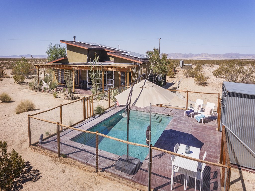 MoonView Modern | Hot tub, BBQ & Private Pool Vacation Rental in California - RedAwning