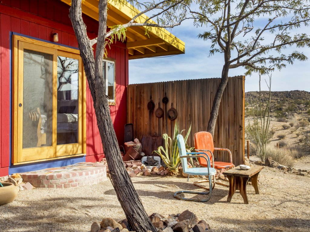 Constellation Compound - Your Own PRIVATE 10 Acres Vacation Rental in California - RedAwning