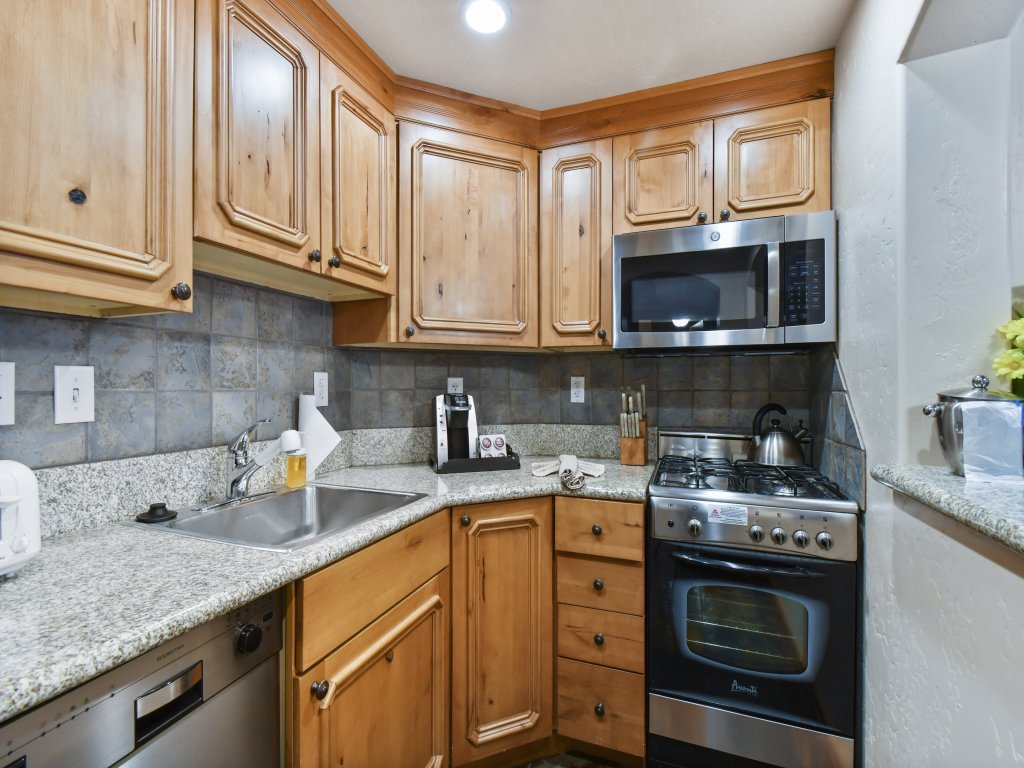 Villa 3068 2 Bed 2 BathFull Kitchen Vacation Rental in Midway - RedAwning