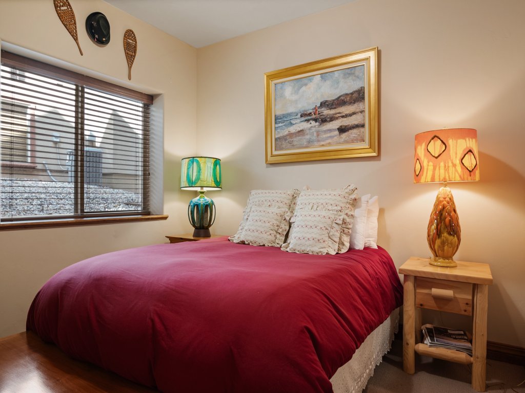 Midway 4 Bedroom 4.5 Bathroom golf course Luxury Turnberry 23 Vacation Rental in Midway - RedAwning