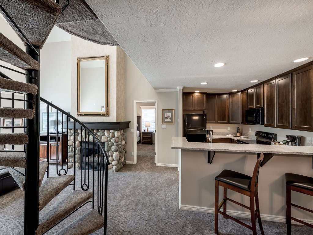 Wintergreen 2204 2 Bedroom 2 Bathroom Full Kitchen Condo Vacation Rental in Midway - RedAwning