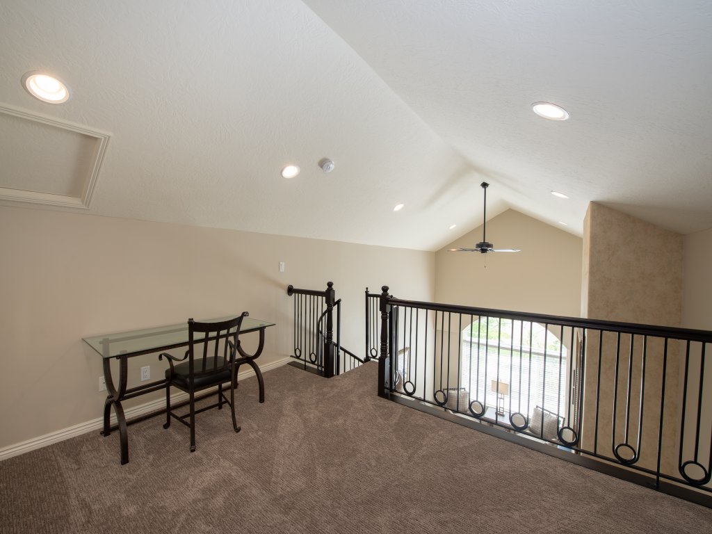 Wintergreen 2204 2 Bedroom 2 Bathroom Full Kitchen Condo Vacation Rental in Midway - RedAwning