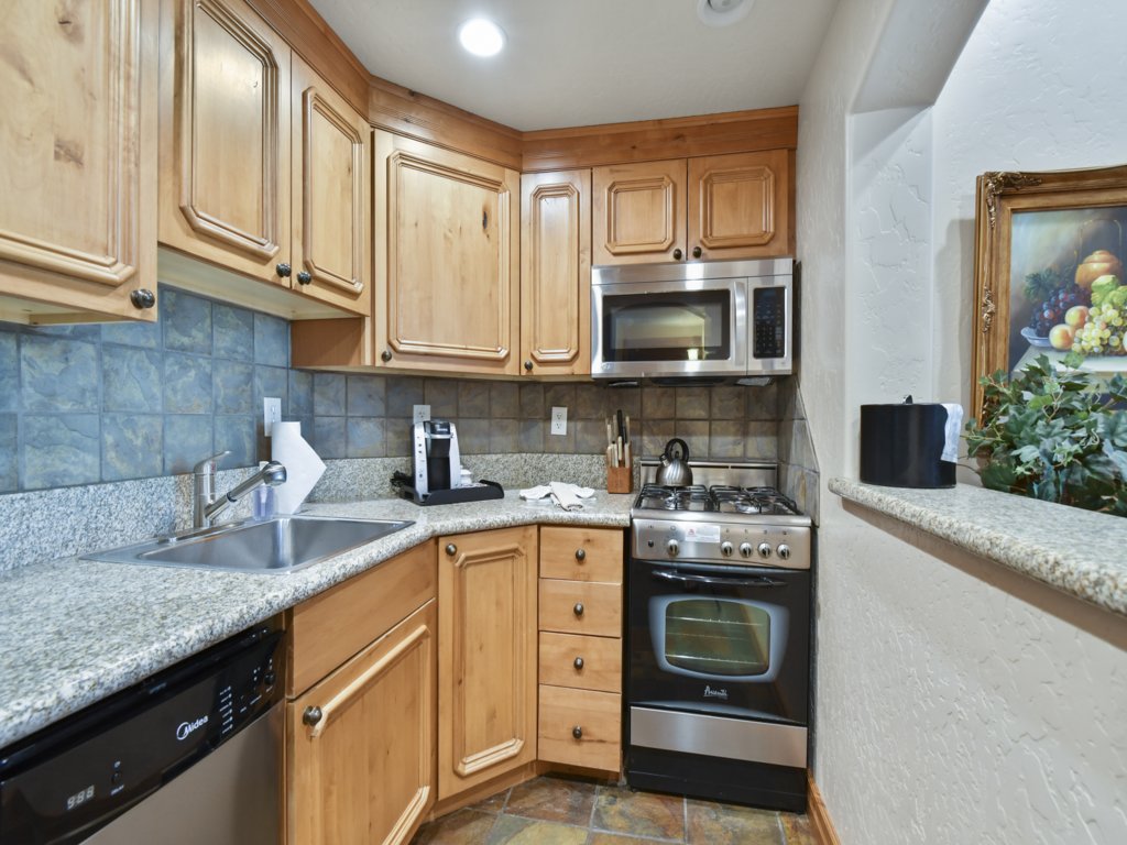 Villa 2015 2 Bed 2 Bath Full Kitchen Vacation Rental in Midway - RedAwning