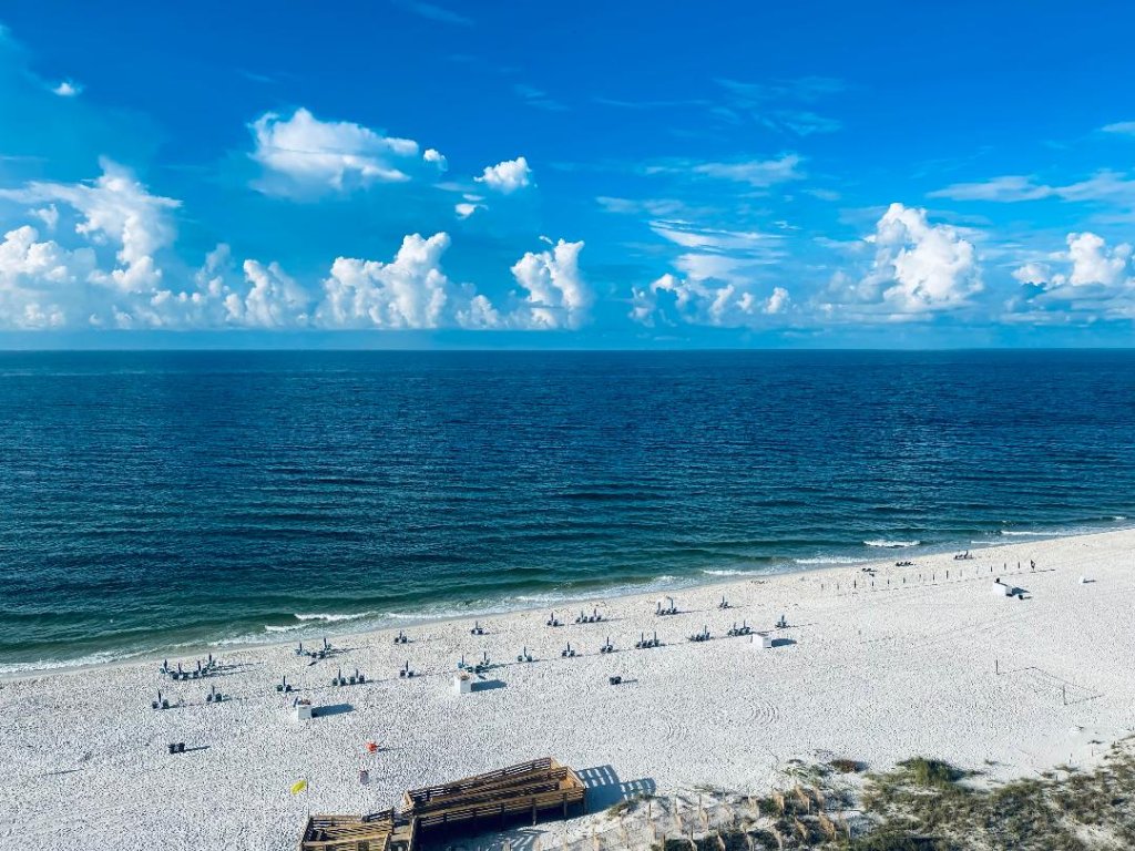 Phoenix Gulf Towers 1004 Vacation Rental in Orange Beach - RedAwning